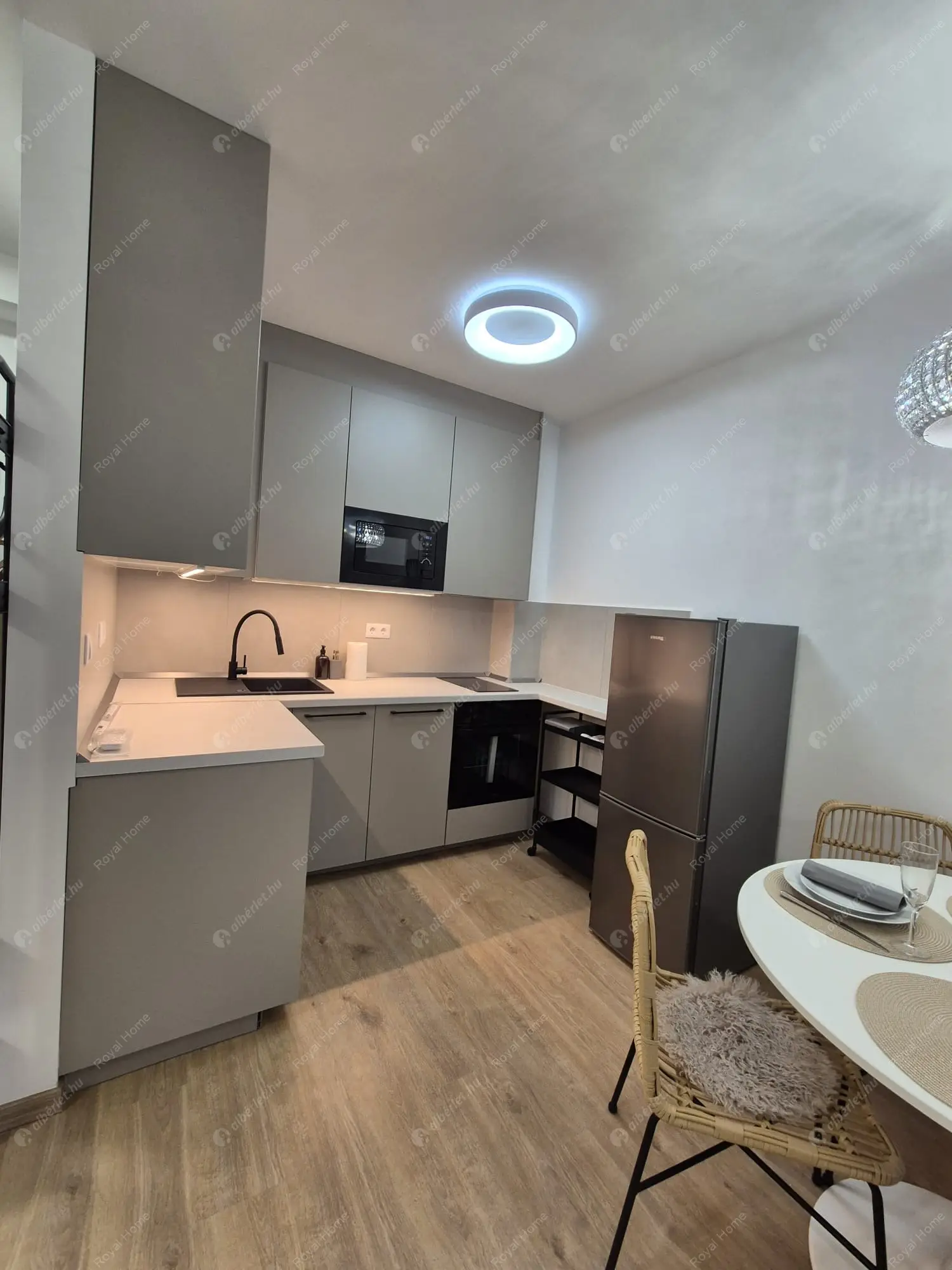 Kiadó albérlet 300000 Ft/hó áron: Budapest, XIII. kerület  Szabolcs utca. Mérete: 50 nm, 2 szobás | Alberlet.hu - 6579430