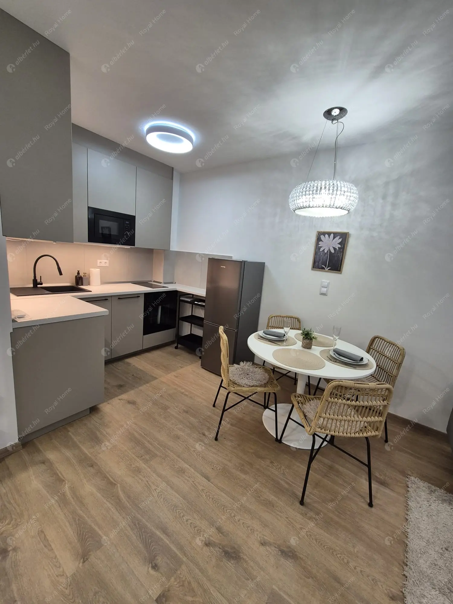 Kiadó albérlet 300000 Ft/hó áron: Budapest, XIII. kerület  Szabolcs utca. Mérete: 50 nm, 2 szobás | Alberlet.hu - 6579433