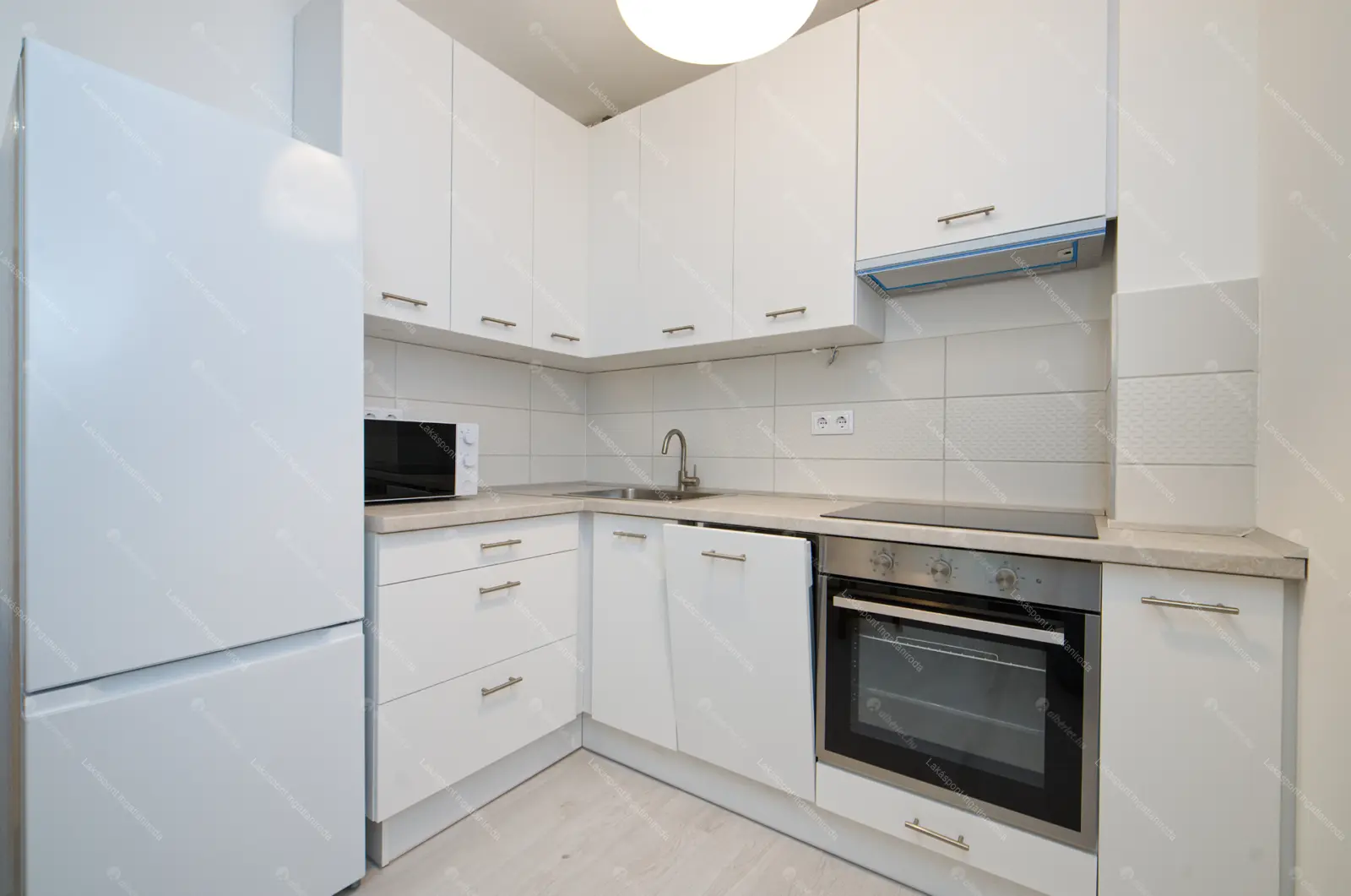 Kiadó albérlet 280000 Ft/hó áron: Budapest, XIII. kerület  Szabolcs utca. Mérete: 52 nm, 2 szobás | Alberlet.hu - 6685358