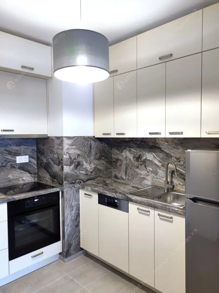 Kiadó albérlet 330000 Ft/hó áron: Budapest, XIII. kerület  Szabolcs utca. Mérete: 54 nm, 2 szobás | Alberlet.hu - 6605493