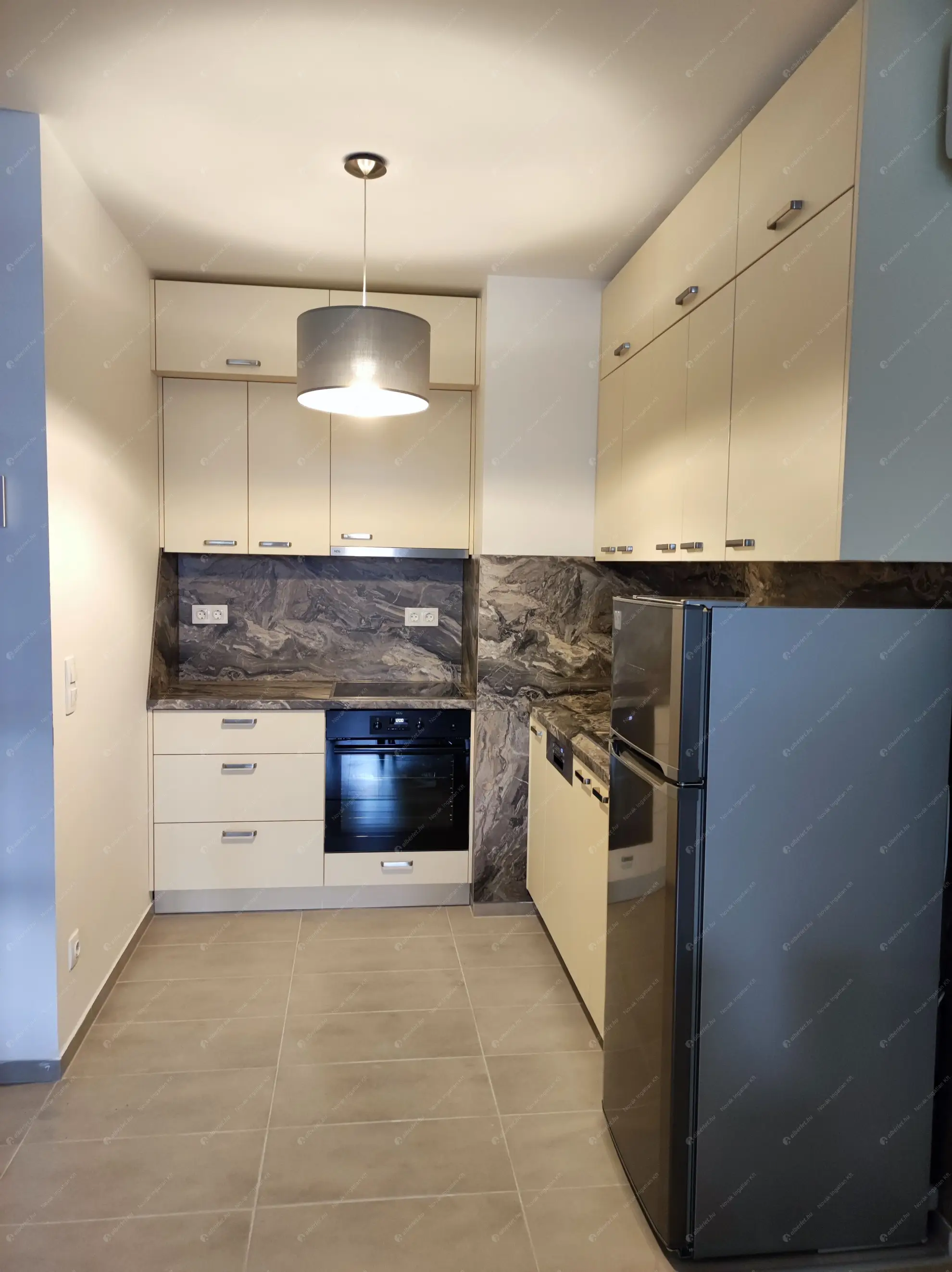 Kiadó albérlet 330000 Ft/hó áron: Budapest, XIII. kerület  Szabolcs utca. Mérete: 54 nm, 2 szobás | Alberlet.hu - 6620858