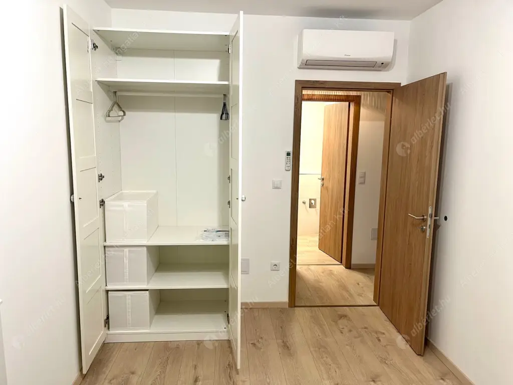 Kiadó albérlet 319000 Ft/hó áron: Budapest, XIII. kerület  Szabolcs utca. Mérete: 55 nm, 2 szobás | Alberlet.hu - 6586496