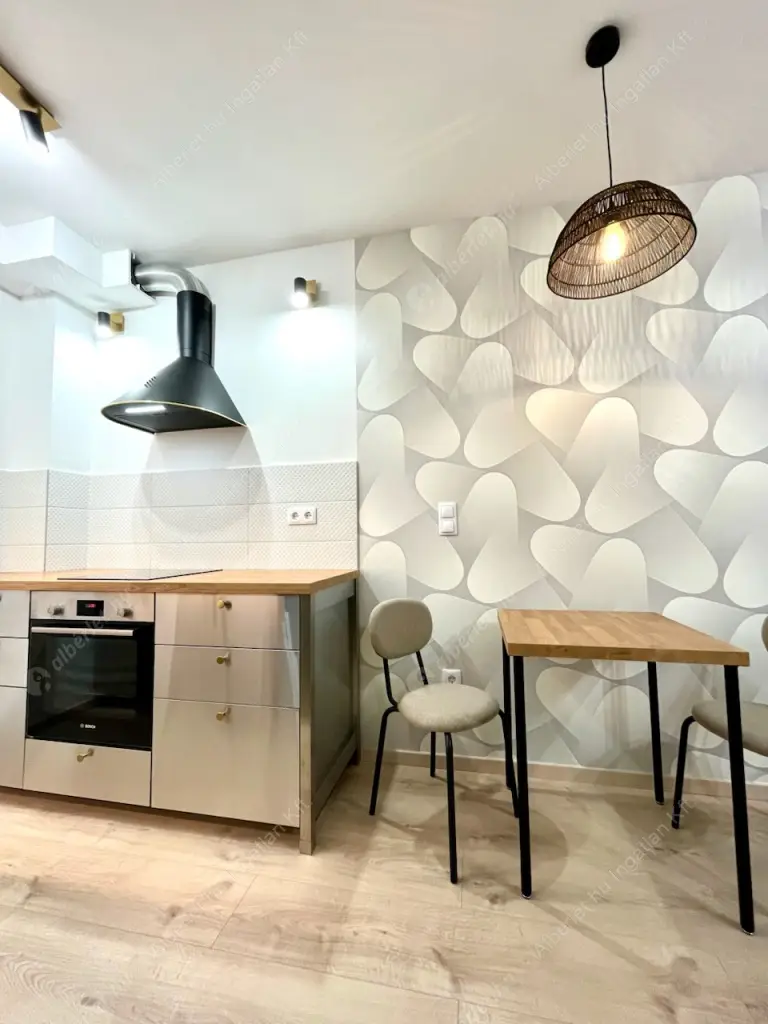 Kiadó albérlet 319000 Ft/hó áron: Budapest, XIII. kerület  Szabolcs utca. Mérete: 55 nm, 2 szobás | Alberlet.hu - 6586500