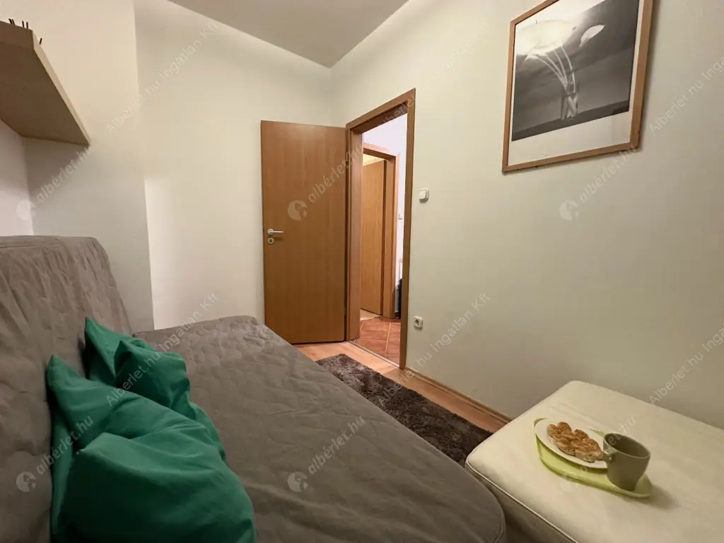 Kiadó albérlet 360000 Ft/hó áron: Budapest, XIII. kerület  Szabolcs utca. Mérete: 68 nm, 2 szobás | Alberlet.hu - 6596543