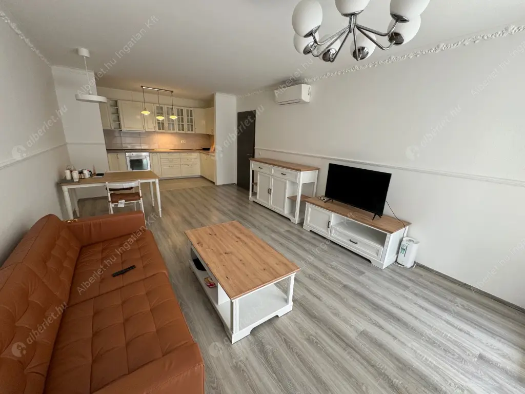 Kiadó albérlet 420000 Ft/hó áron: Budapest, XIII. kerület  Szabolcs utca. Mérete: 82 nm, 3 szobás | Alberlet.hu - 6564282