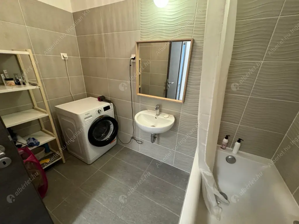 Kiadó albérlet 420000 Ft/hó áron: Budapest, XIII. kerület  Szabolcs utca. Mérete: 82 nm, 3 szobás | Alberlet.hu - 6564293