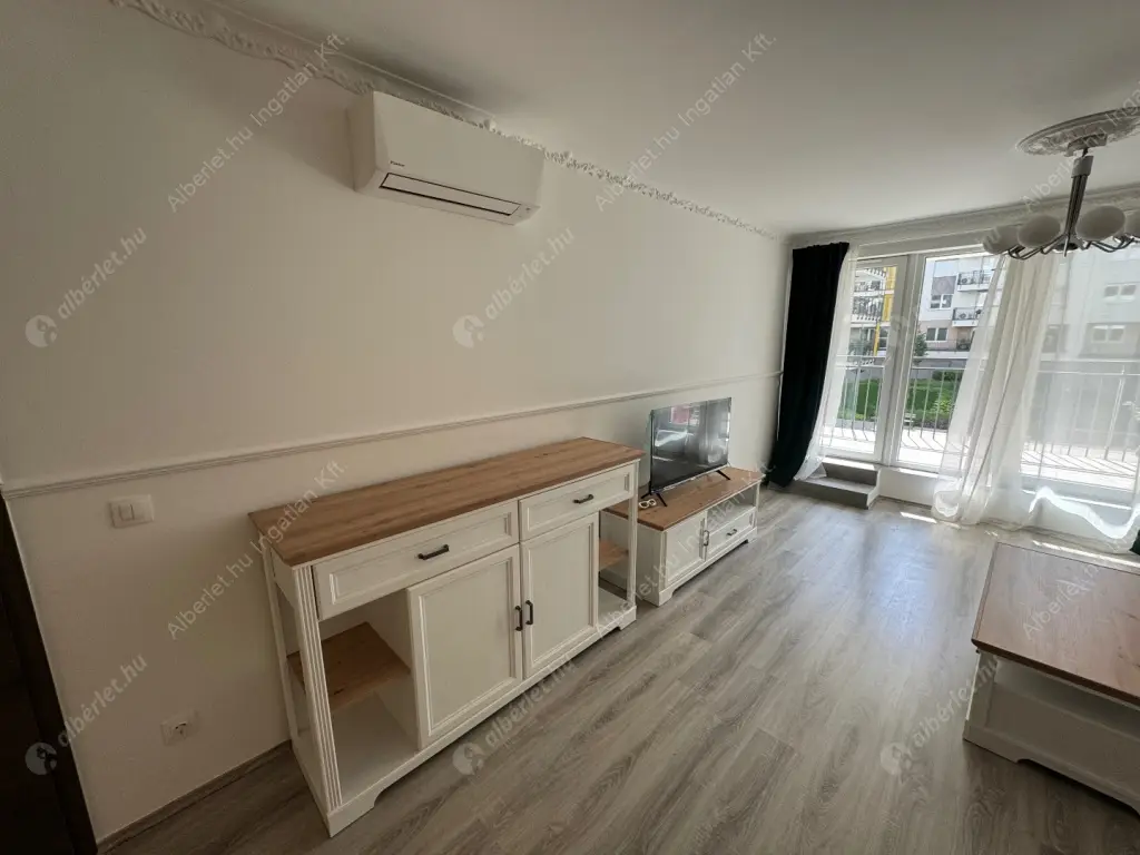 Kiadó albérlet 420000 Ft/hó áron: Budapest, XIII. kerület  Szabolcs utca. Mérete: 82 nm, 3 szobás | Alberlet.hu - 6564297