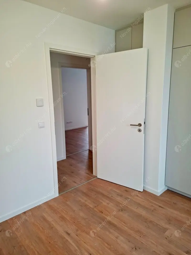 Kiadó albérlet 610000 Ft/hó áron: Budapest, XIII. kerület  Szabolcs utca. Mérete: 82 nm, 4 szobás | Alberlet.hu - 6585474