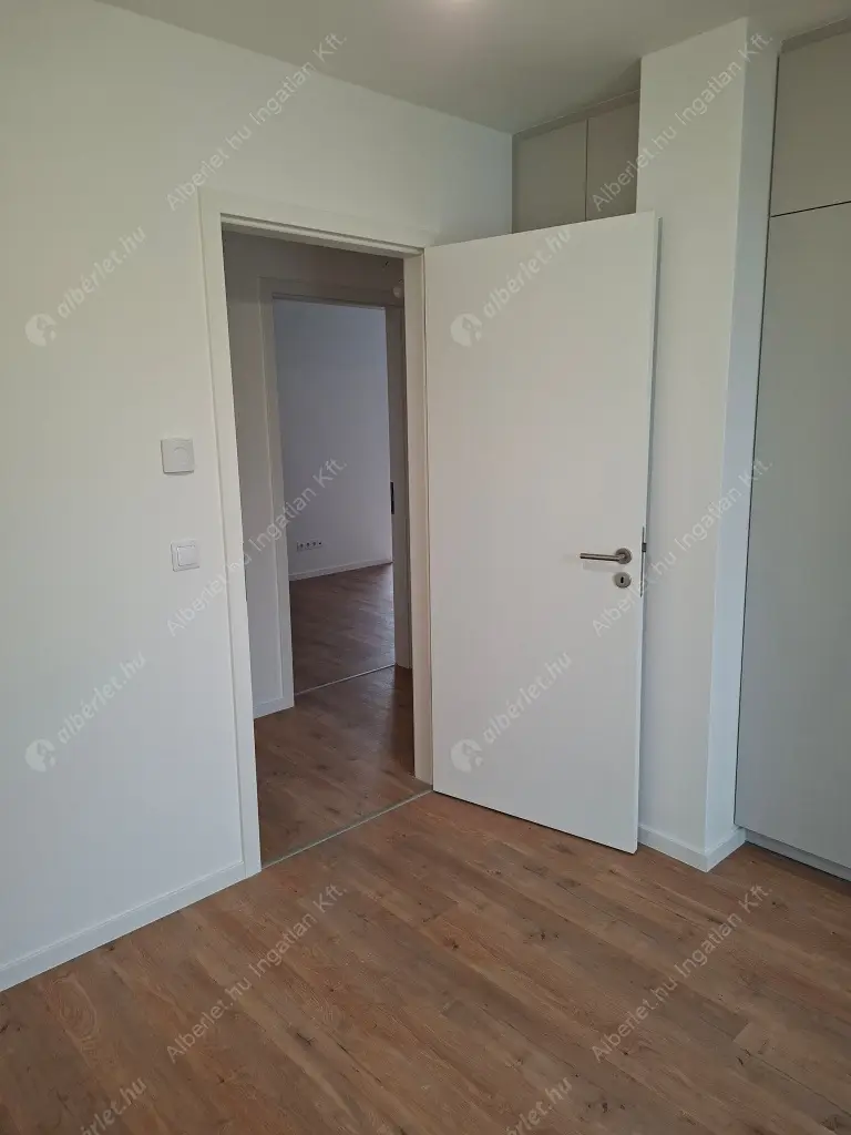 Kiadó albérlet 640000 Ft/hó áron: Budapest, XIII. kerület  Szabolcs utca. Mérete: 82 nm, 4 szobás | Alberlet.hu - 6586459