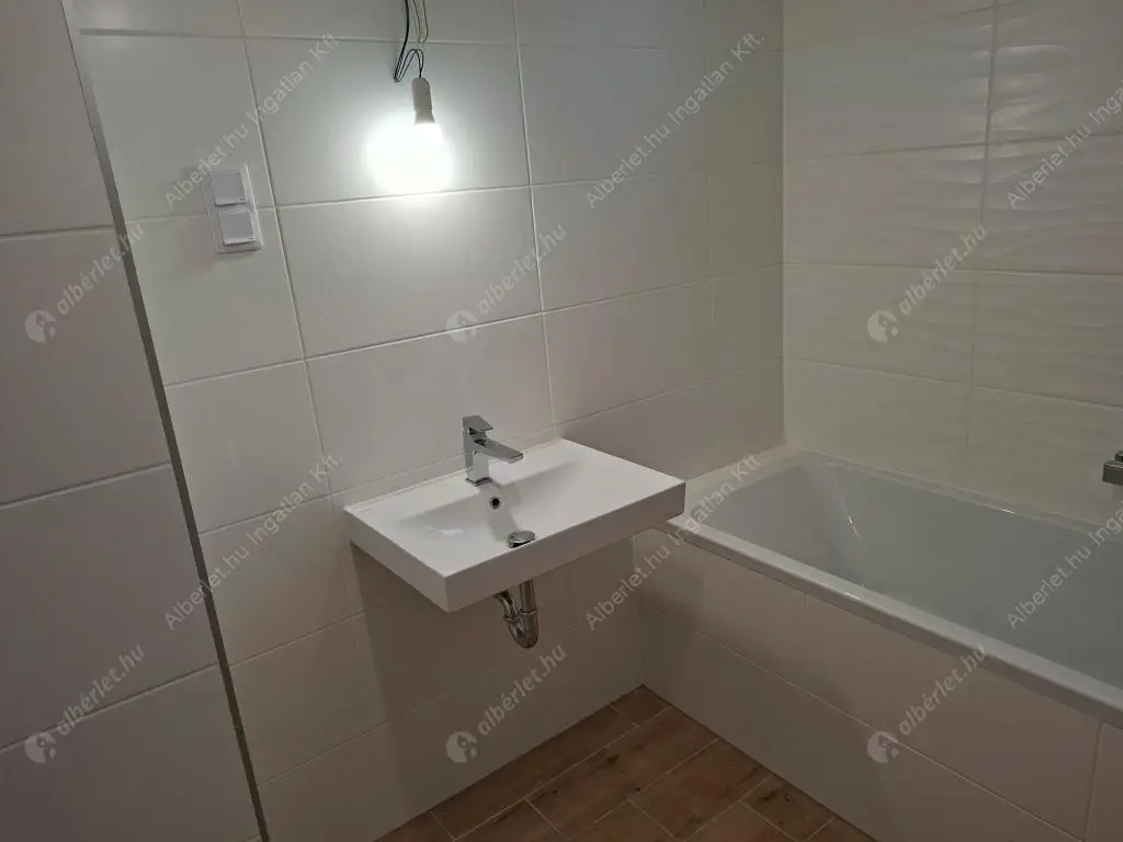 Kiadó albérlet 640000 Ft/hó áron: Budapest, XIII. kerület  Szabolcs utca. Mérete: 82 nm, 4 szobás | Alberlet.hu - 6586467