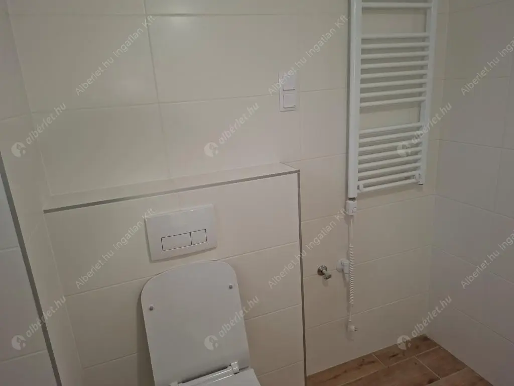 Kiadó albérlet 640000 Ft/hó áron: Budapest, XIII. kerület  Szabolcs utca. Mérete: 82 nm, 4 szobás | Alberlet.hu - 6586468