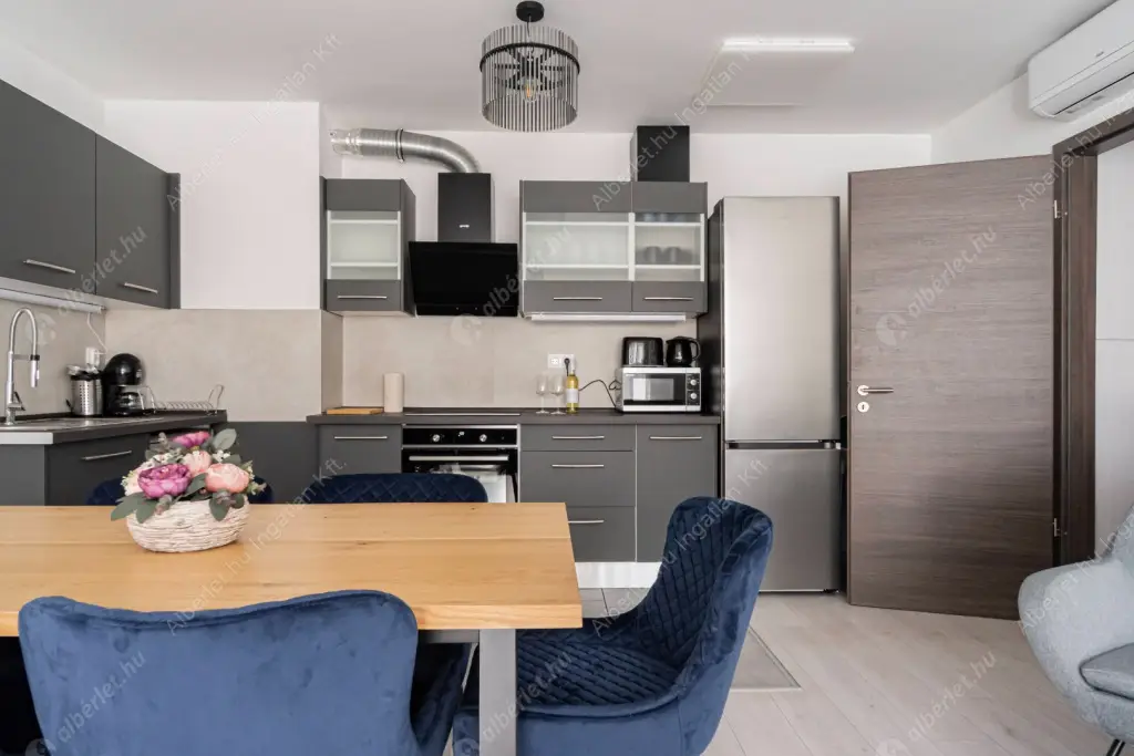 Kiadó albérlet 570000 Ft/hó áron: Budapest, XIII. kerület  Szabolcs utca. Mérete: 89 nm, 4 szobás | Alberlet.hu - 6549954