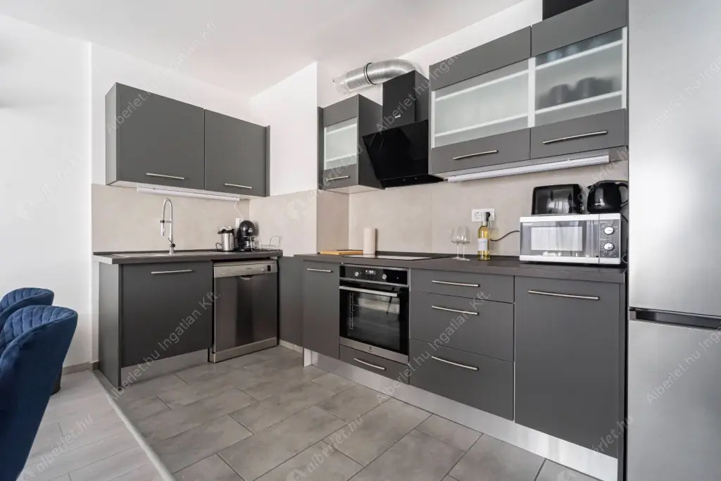 Kiadó albérlet 570000 Ft/hó áron: Budapest, XIII. kerület  Szabolcs utca. Mérete: 89 nm, 4 szobás | Alberlet.hu - 6549955