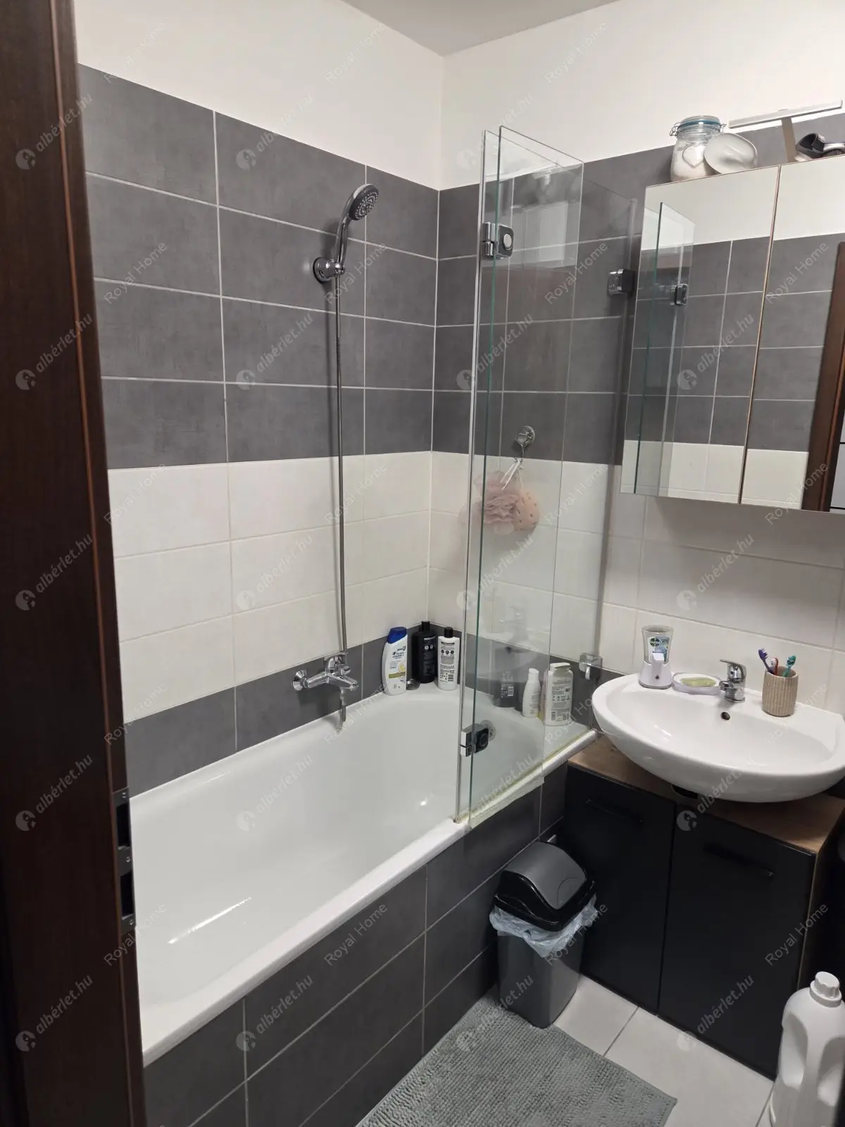 Kiadó albérlet 280000 Ft/hó áron: Budapest, XIII. kerület  Szegedi út. Mérete: 45 nm, 1 szobás | Alberlet.hu - 6616097