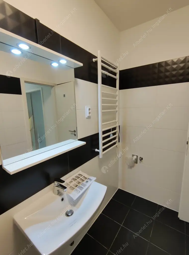 Kiadó albérlet 280000 Ft/hó áron: Budapest, XIII. kerület  Szegedi út. Mérete: 46 nm, 2 szobás | Alberlet.hu - 6588453