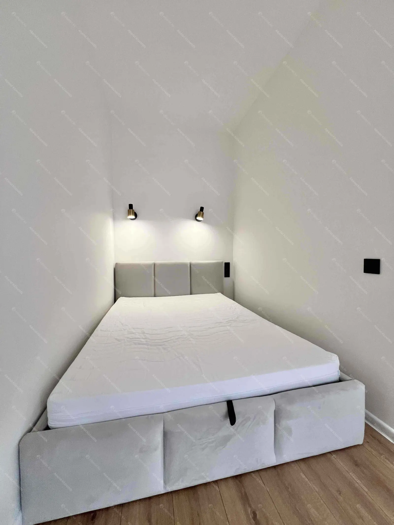 Kiadó albérlet 210000 Ft/hó áron: Budapest, XIII. kerület  Szent László út. Mérete: 35 nm, 1 szobás | Alberlet.hu - 6665119