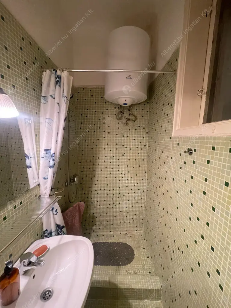 Kiadó albérlet 190000 Ft/hó áron: Budapest, XIII. kerület  Szent László út. Mérete: 40 nm, 1 szobás | Alberlet.hu - 6580798