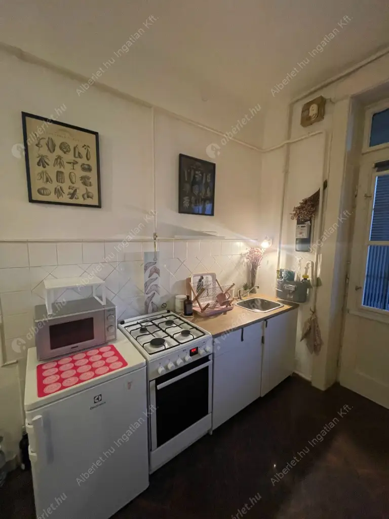 Kiadó albérlet 180000 Ft/hó áron: Budapest, XIII. kerület  Szent László út. Mérete: 40 nm, 1 szobás | Alberlet.hu - 6603744