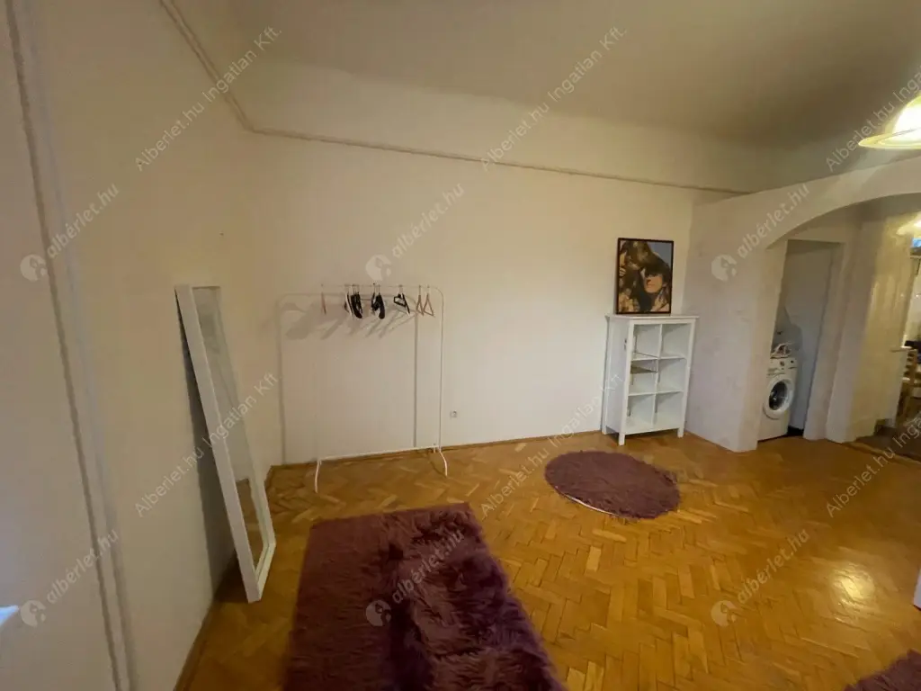 Kiadó albérlet 180000 Ft/hó áron: Budapest, XIII. kerület  Szent László út. Mérete: 40 nm, 1 szobás | Alberlet.hu - 6603755