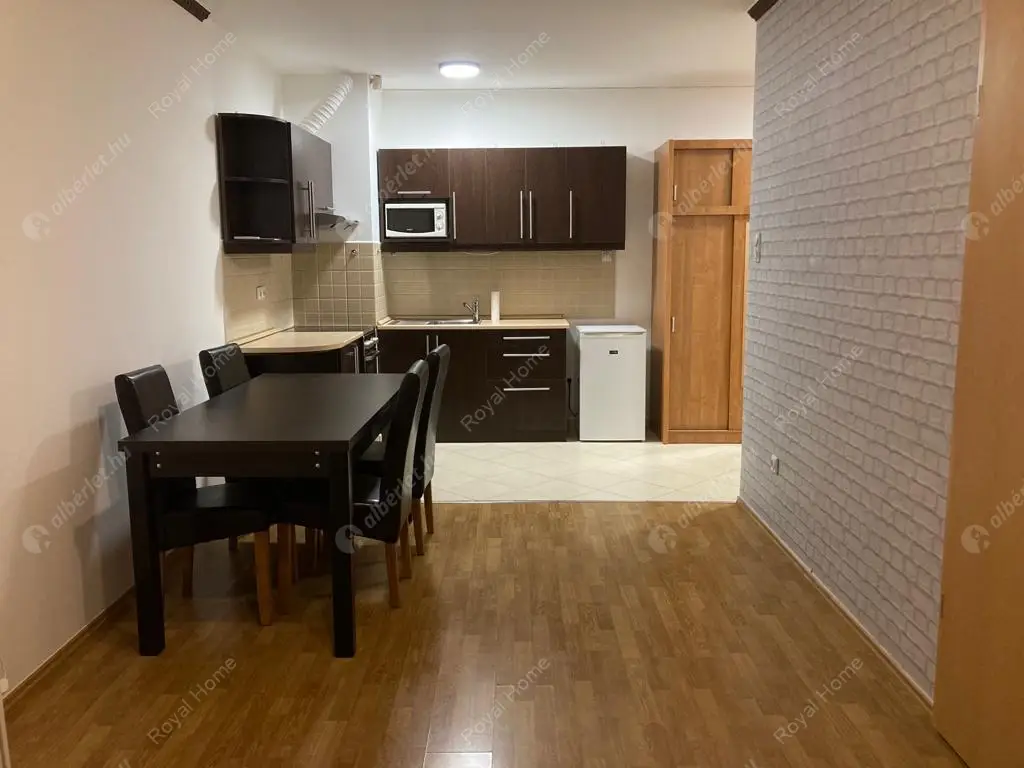 Kiadó albérlet 235000 Ft/hó áron: Budapest, XIII. kerület  Szent László út. Mérete: 45 nm, 1 szobás | Alberlet.hu - 6144392