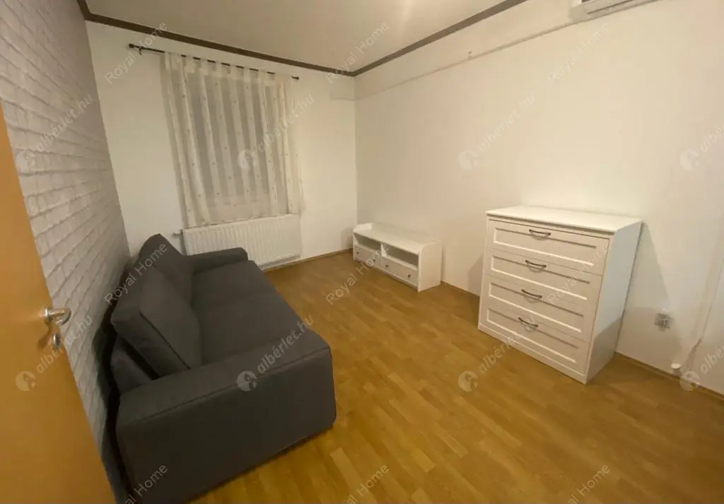 Kiadó albérlet 235000 Ft/hó áron: Budapest, XIII. kerület  Szent László út. Mérete: 45 nm, 1 szobás | Alberlet.hu - 6144394