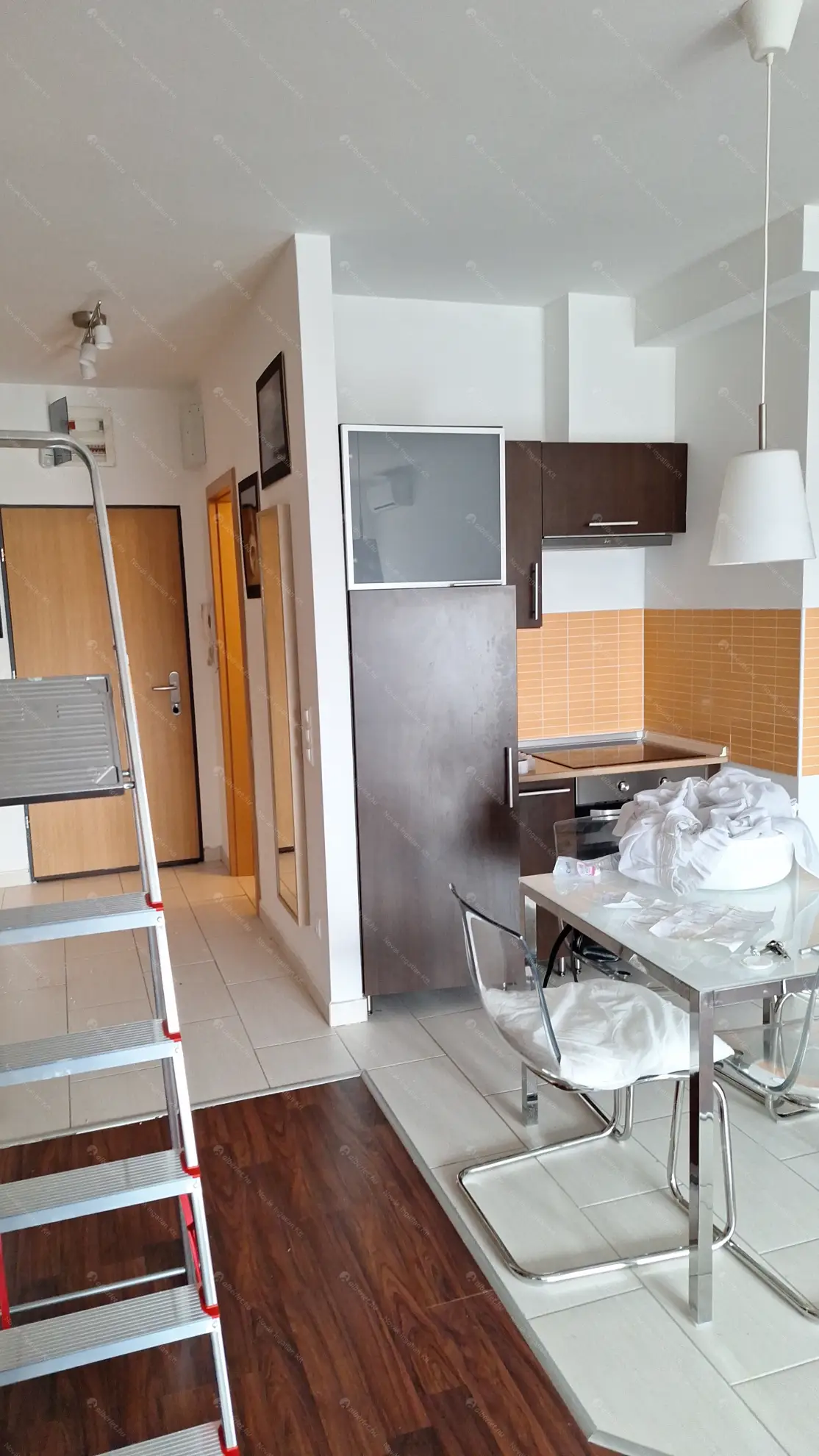 Kiadó albérlet 280000 Ft/hó áron: Budapest, XIII. kerület  Szent László út. Mérete: 45 nm, 2 szobás | Alberlet.hu - 6609616