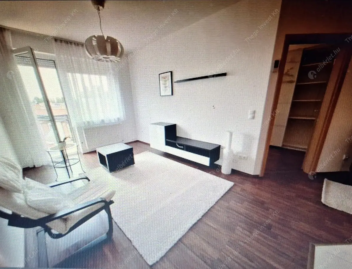 Kiadó albérlet 290000 Ft/hó áron: Budapest, XIII. kerület  Szent László út. Mérete: 45 nm, 2 szobás | Alberlet.hu - 6636466