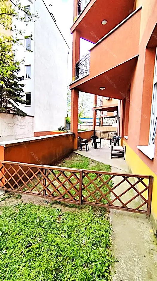 Kiadó albérlet 260000 Ft/hó áron: Budapest, XIII. kerület  Szent László út. Mérete: 57 nm, 1 szobás | Alberlet.hu - 6697193