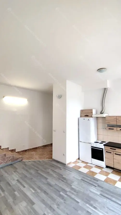 Kiadó albérlet 260000 Ft/hó áron: Budapest, XIII. kerület  Szent László út. Mérete: 57 nm, 1 szobás | Alberlet.hu - 6697196