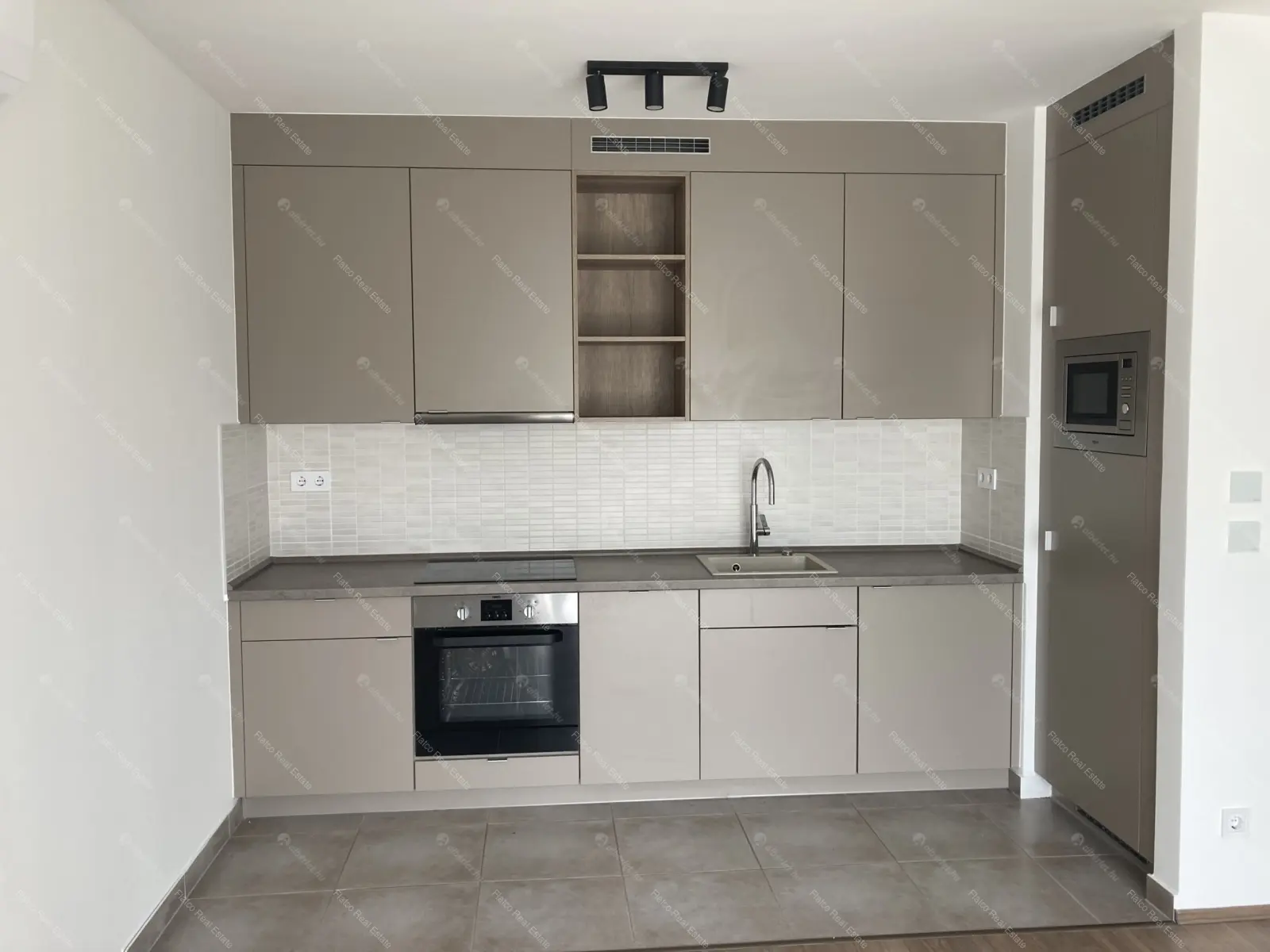 Kiadó albérlet 265000 Ft/hó áron: Budapest, XIII. kerület  Szobor utca. Mérete: 42 nm, 1 szobás | Alberlet.hu - 6692846