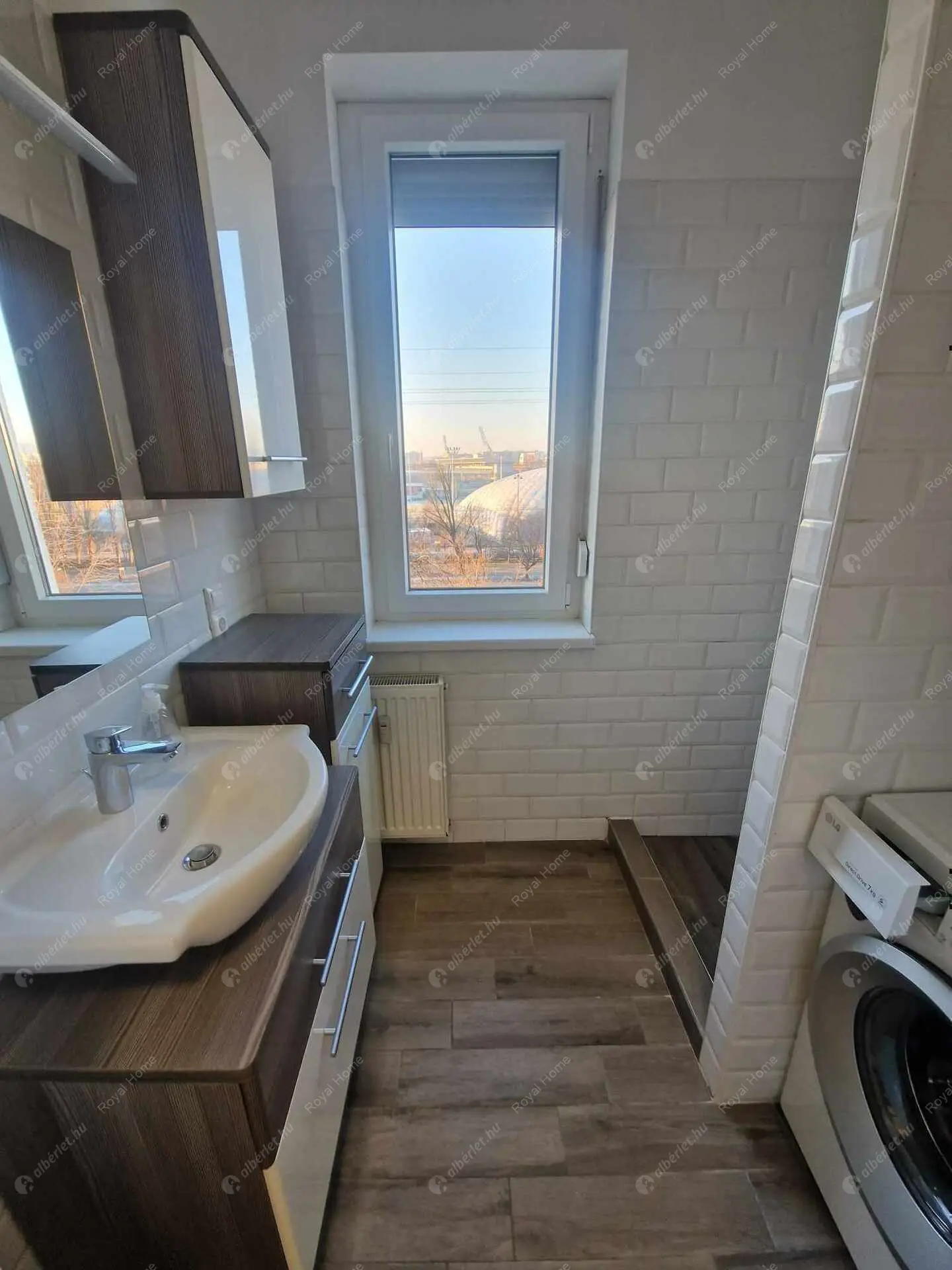 Kiadó albérlet 210000 Ft/hó áron: Budapest, XIII. kerület  Tahi utca. Mérete: 33 nm, 1 szobás | Alberlet.hu - 6165982