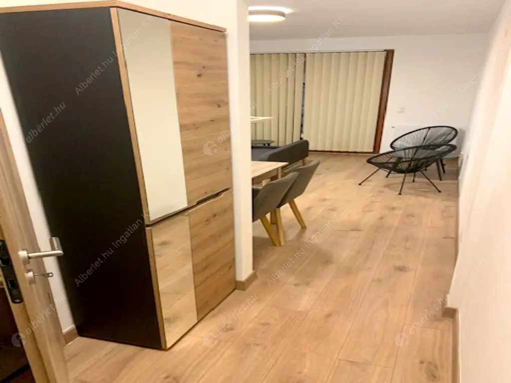 Kiadó albérlet 265000 Ft/hó áron: Budapest, XIII. kerület  Taksony utca. Mérete: 35 nm, 1 szobás | Alberlet.hu - 6624146