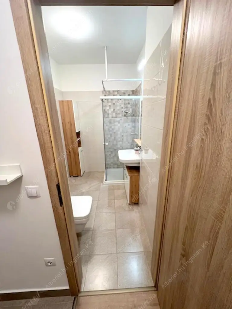 Kiadó albérlet 265000 Ft/hó áron: Budapest, XIII. kerület  Taksony utca. Mérete: 35 nm, 1 szobás | Alberlet.hu - 6638414