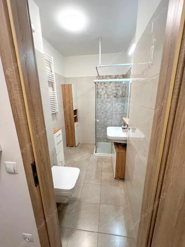 Kiadó albérlet 265000 Ft/hó áron: Budapest, XIII. kerület  Taksony utca. Mérete: 35 nm, 1 szobás | Alberlet.hu - 6638415