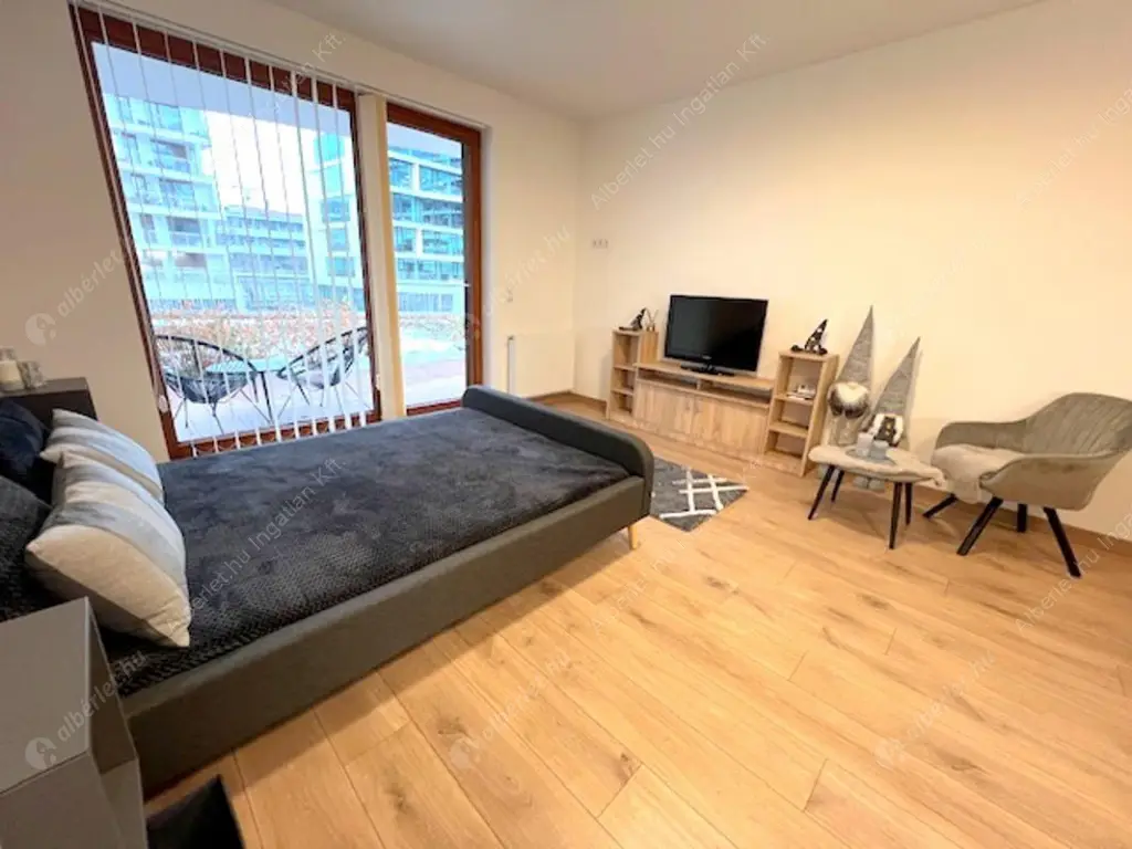 Kiadó albérlet 265000 Ft/hó áron: Budapest, XIII. kerület  Taksony utca. Mérete: 35 nm, 1 szobás | Alberlet.hu - 6638423