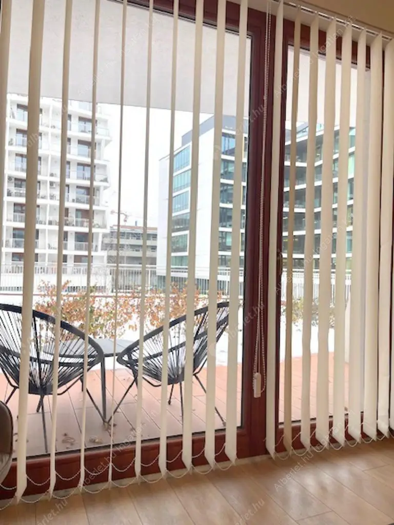 Kiadó albérlet 265000 Ft/hó áron: Budapest, XIII. kerület  Taksony utca. Mérete: 35 nm, 1 szobás | Alberlet.hu - 6638426