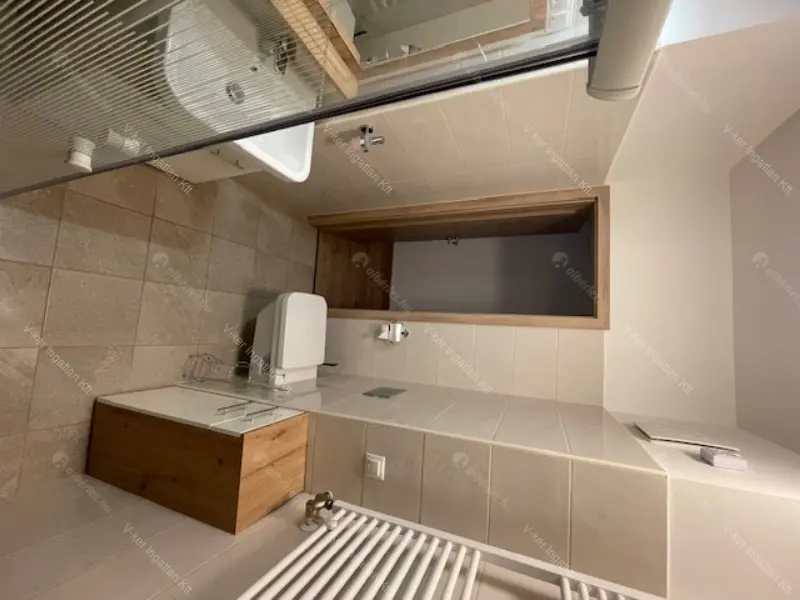 Kiadó albérlet 265000 Ft/hó áron: Budapest, XIII. kerület  Taksony utca. Mérete: 35 nm, 1 szobás | Alberlet.hu - 6679441