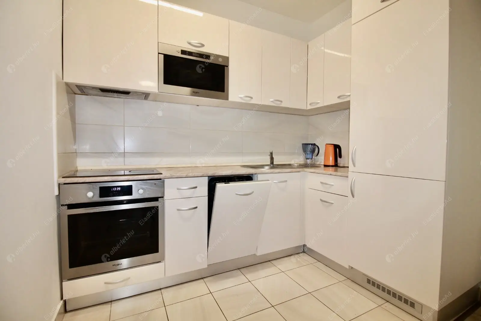 Kiadó albérlet 305000 Ft/hó áron: Budapest, XIII. kerület  Taksony utca. Mérete: 43 nm, 2 szobás | Alberlet.hu - 6638609