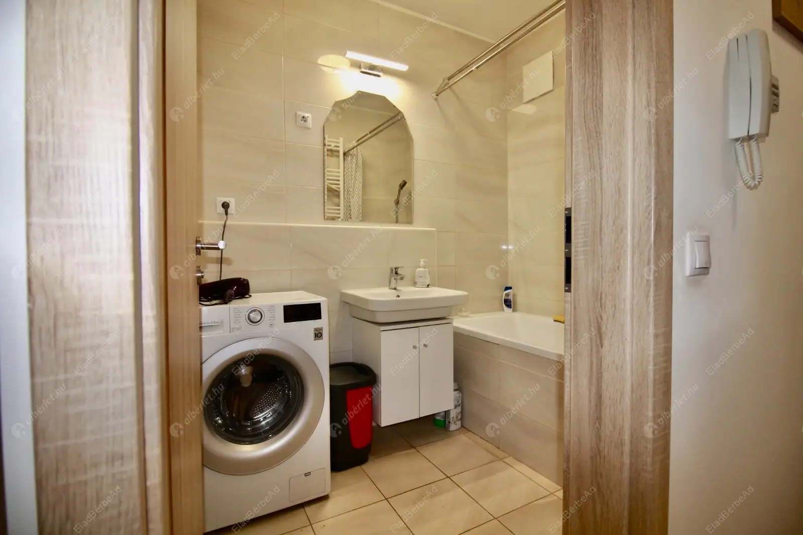 Kiadó albérlet 305000 Ft/hó áron: Budapest, XIII. kerület  Taksony utca. Mérete: 43 nm, 2 szobás | Alberlet.hu - 6638620