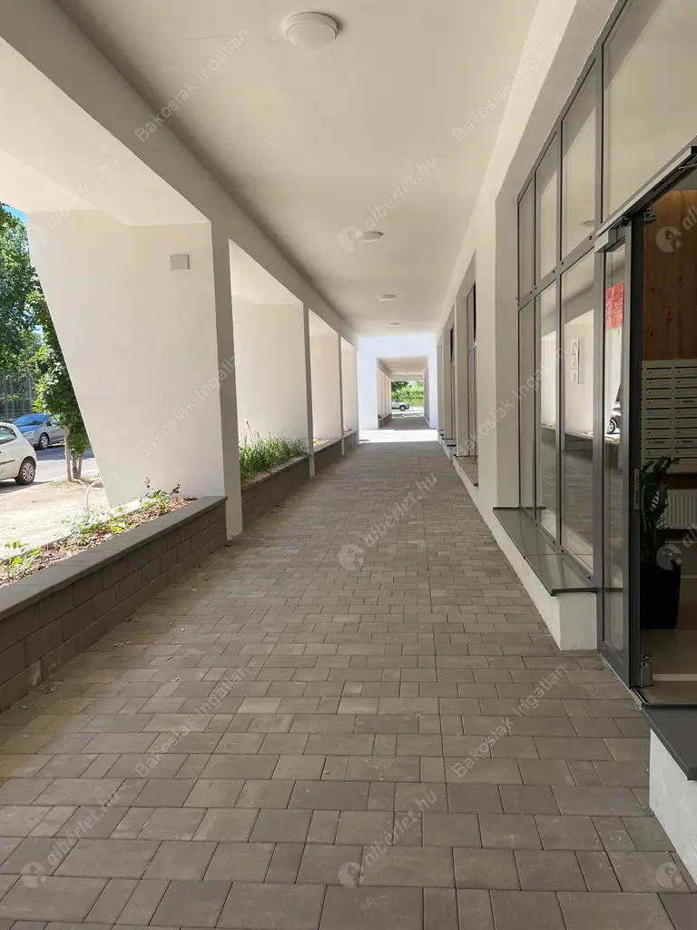 Kiadó albérlet 280000 Ft/hó áron: Budapest, XIII. kerület  Taksony utca. Mérete: 44 nm, 2 szobás | Alberlet.hu - 5375976