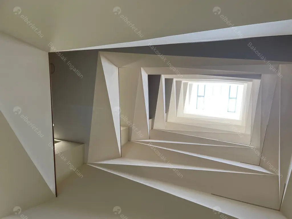 Kiadó albérlet 280000 Ft/hó áron: Budapest, XIII. kerület  Taksony utca. Mérete: 44 nm, 2 szobás | Alberlet.hu - 5375979