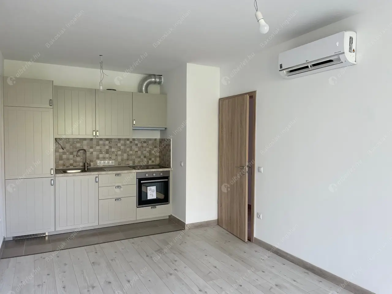 Kiadó albérlet 280000 Ft/hó áron: Budapest, XIII. kerület  Taksony utca. Mérete: 44 nm, 2 szobás | Alberlet.hu - 5375983