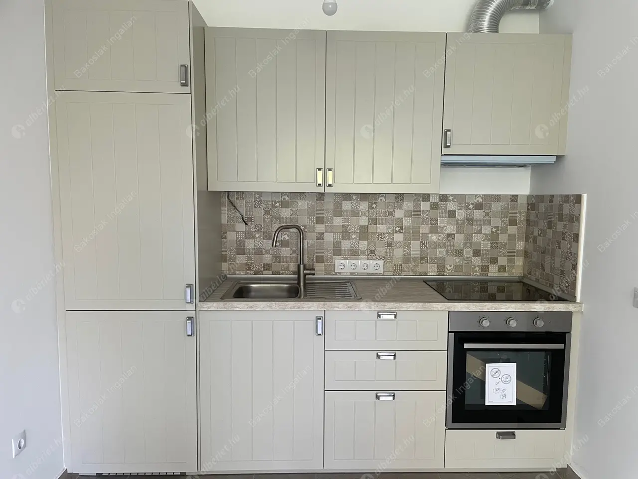 Kiadó albérlet 280000 Ft/hó áron: Budapest, XIII. kerület  Taksony utca. Mérete: 44 nm, 2 szobás | Alberlet.hu - 5375984