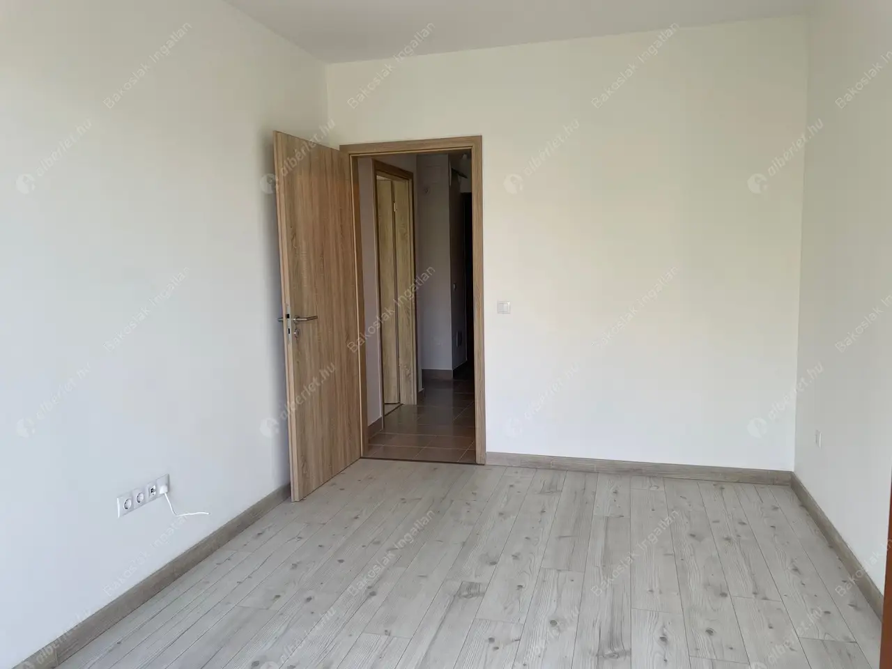 Kiadó albérlet 280000 Ft/hó áron: Budapest, XIII. kerület  Taksony utca. Mérete: 44 nm, 2 szobás | Alberlet.hu - 5375986