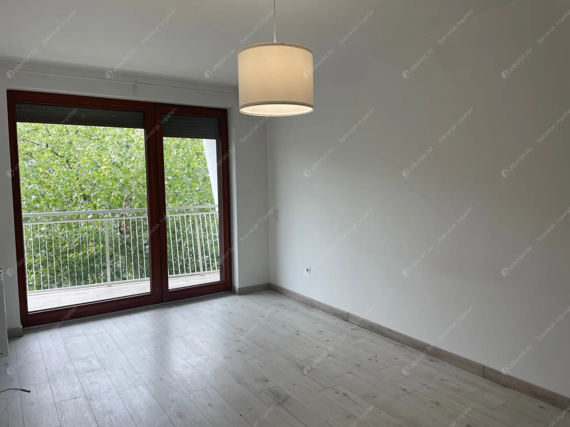 Kiadó albérlet 280000 Ft/hó áron: Budapest, XIII. kerület  Taksony utca. Mérete: 44 nm, 2 szobás | Alberlet.hu - 6547223