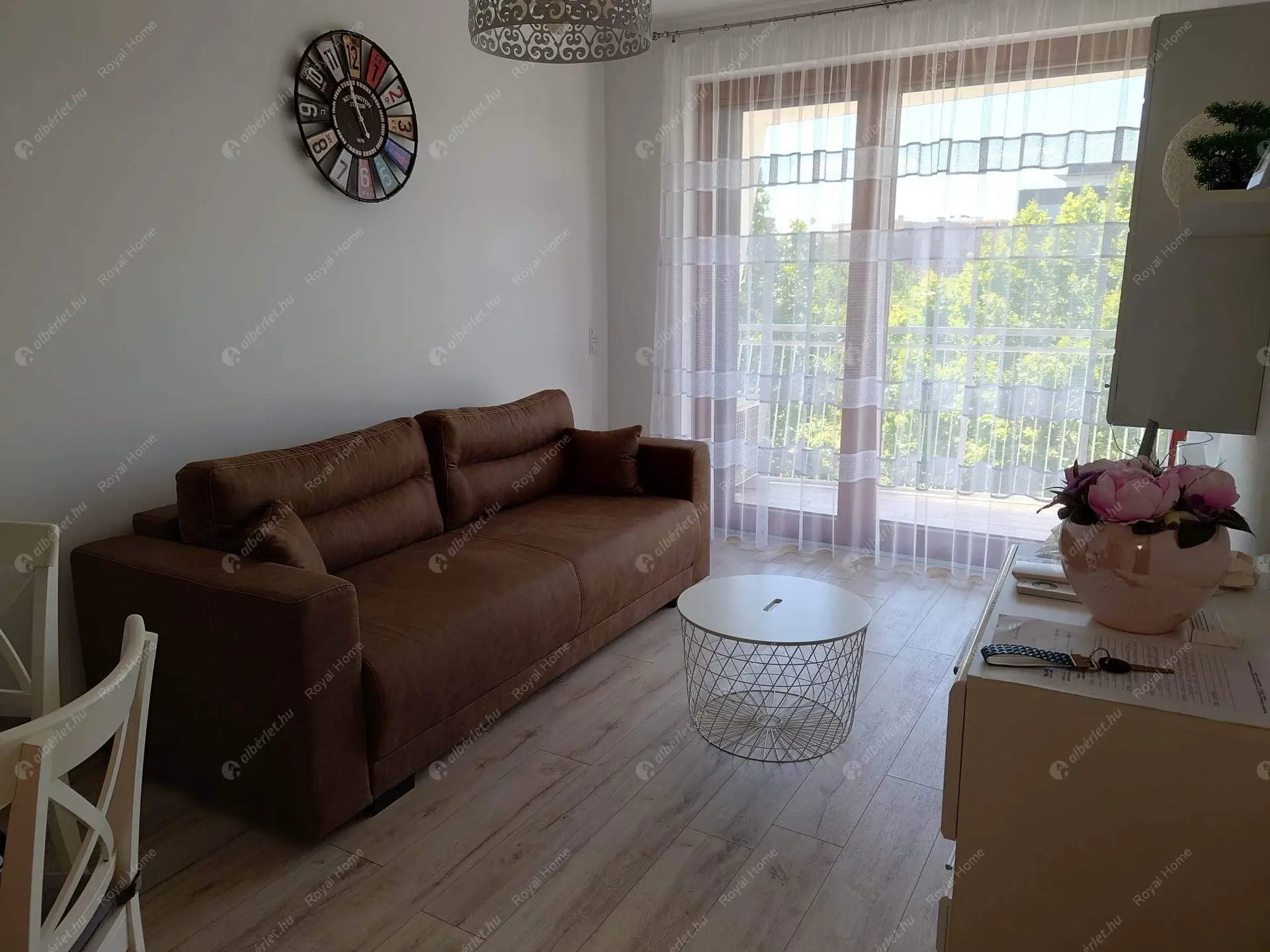 Kiadó albérlet 300000 Ft/hó áron: Budapest, XIII. kerület  Taksony utca. Mérete: 46 nm, 2 szobás | Alberlet.hu - 6033576