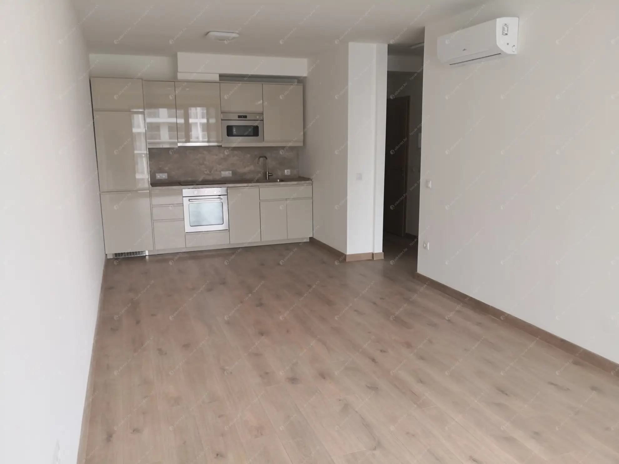 Kiadó albérlet 270000 Ft/hó áron: Budapest, XIII. kerület  Taksony utca. Mérete: 50 nm, 2 szobás | Alberlet.hu - 6562109