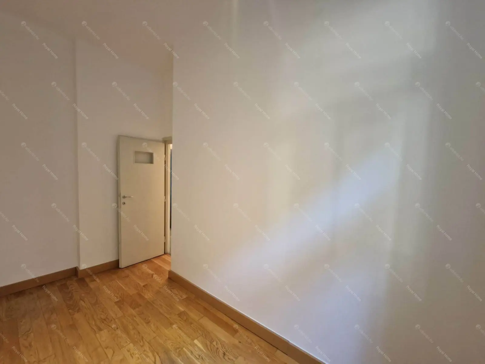 Kiadó albérlet 295000 Ft/hó áron: Budapest, XIII. kerület  Tátra utca. Mérete: 84 nm, 4 szobás | Alberlet.hu - 6001868