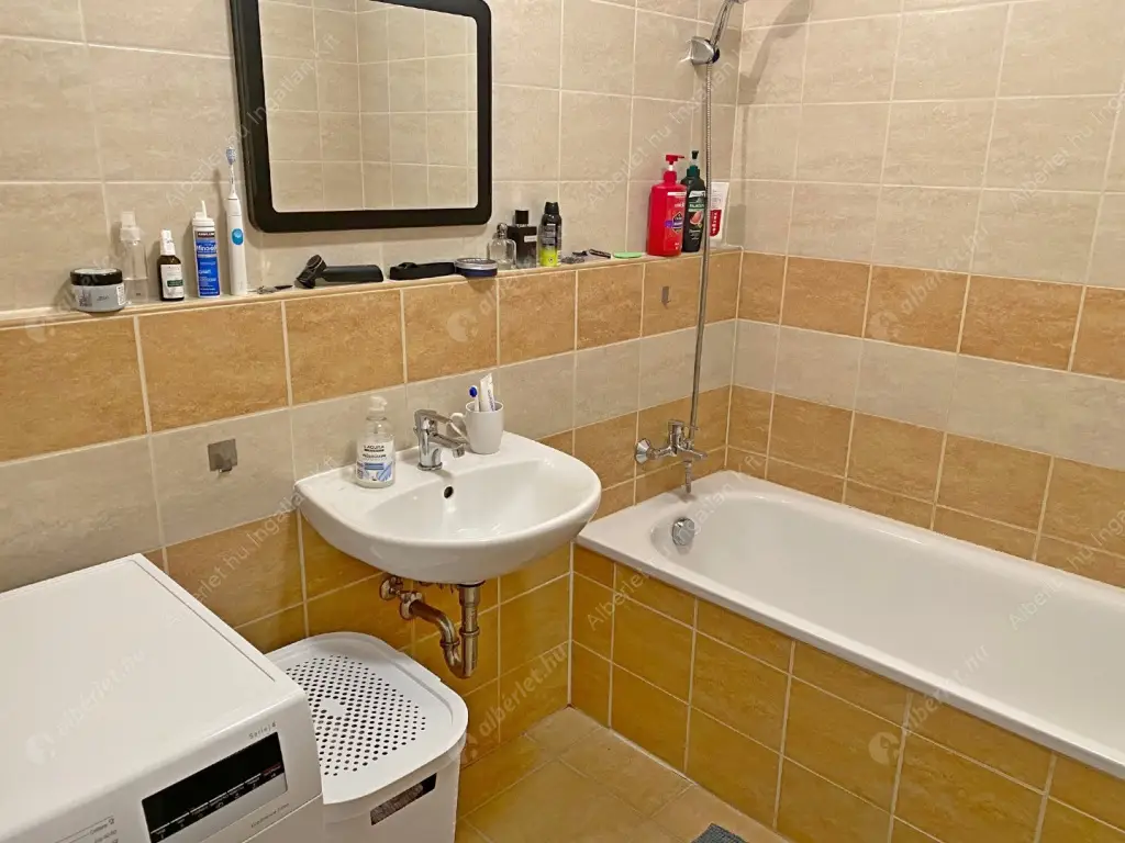 Kiadó albérlet 199000 Ft/hó áron: Budapest, XIII. kerület  Teve utca. Mérete: 33 nm, 1 szobás | Alberlet.hu - 6606883