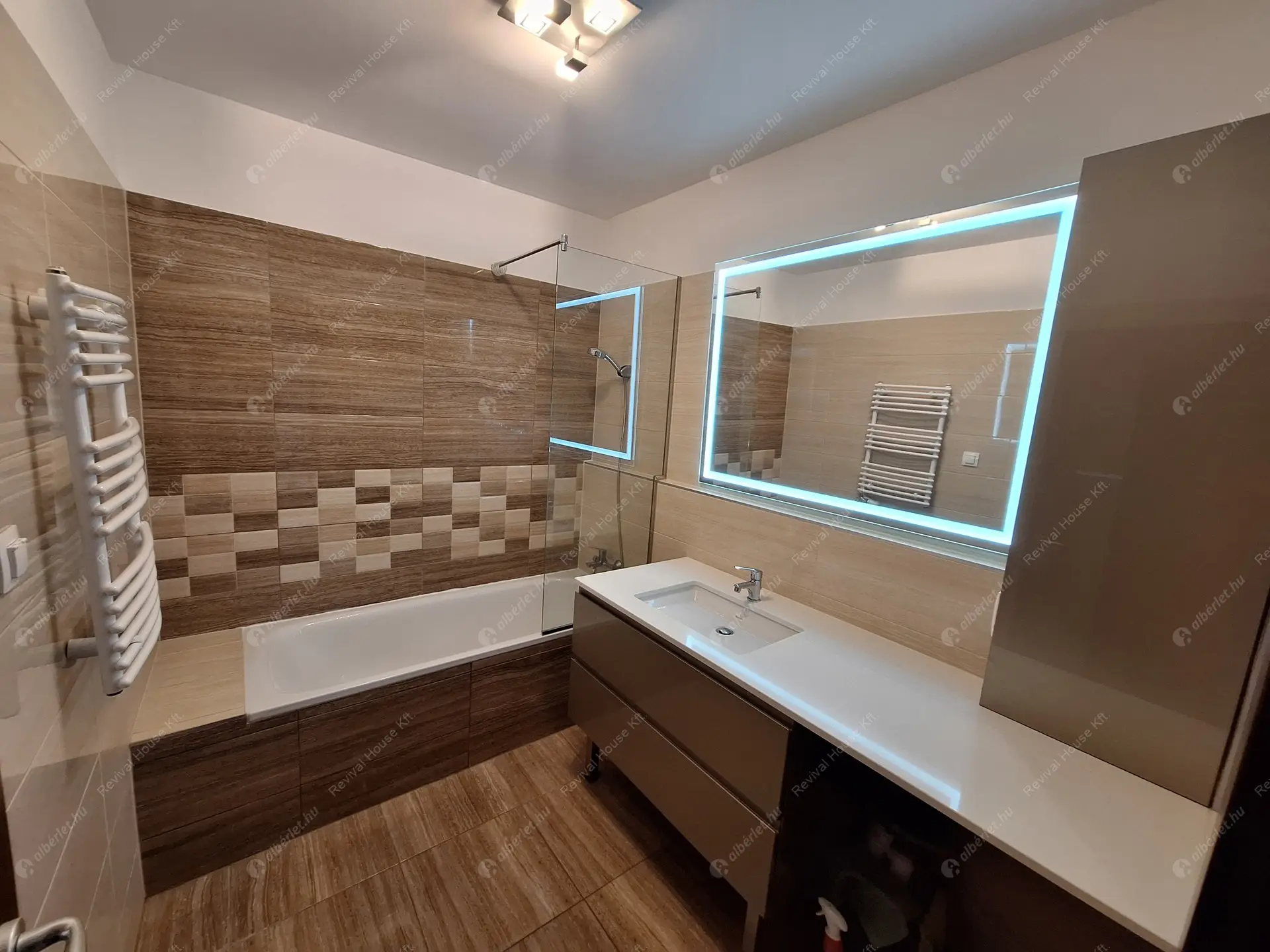 Kiadó albérlet 460000 Ft/hó áron: Budapest, XIII. kerület  Teve utca. Mérete: 78 nm, 2 szobás | Alberlet.hu - 6476727